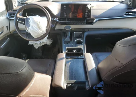 2021 Toyota Sienna Limited z USA, uszkodzony, nr VIN 5TDESKFC3MS006052